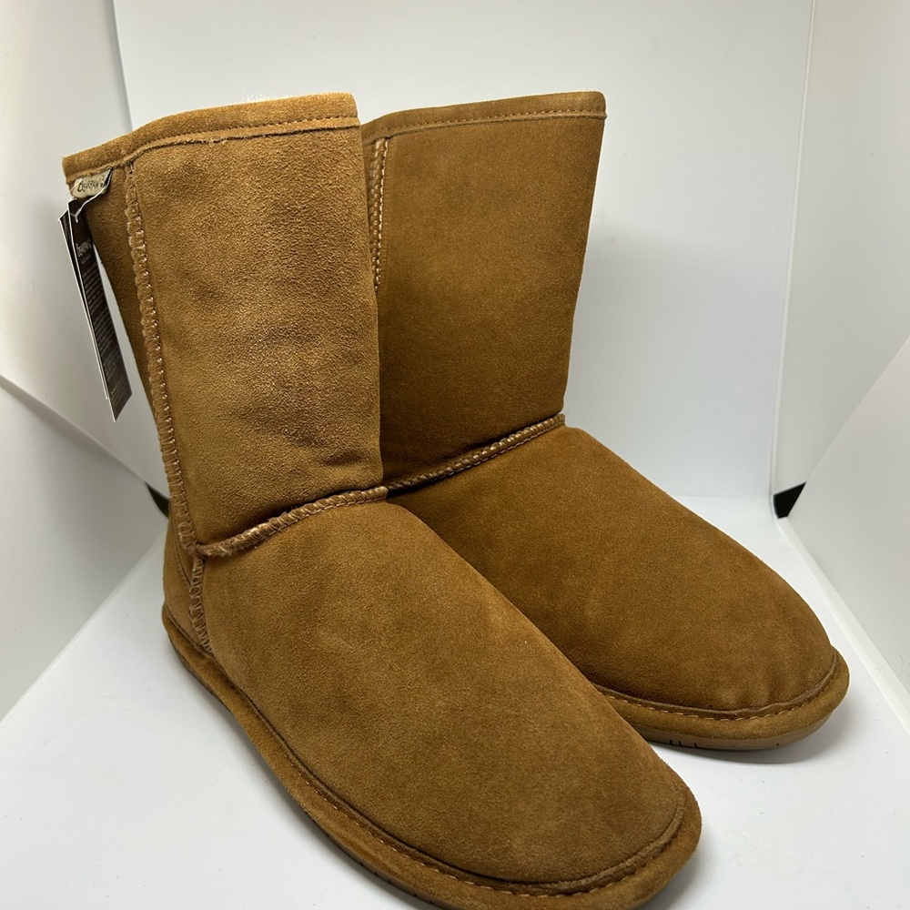 NWT Bearpaw Tan Suede Boots - Picture 2 of 11